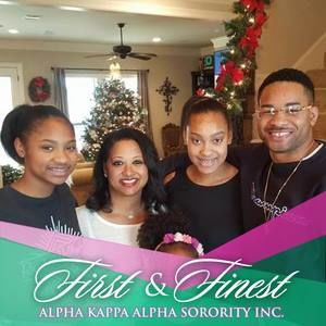 Meet your Posher, Katina